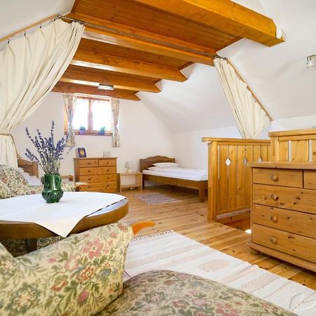 Borhaz Apartman Έγκερ Εξωτερικό φωτογραφία