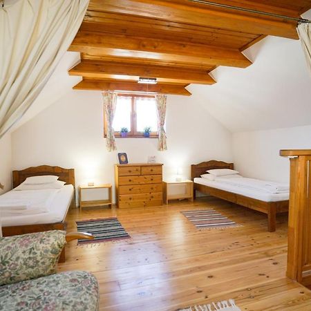 Borhaz Apartman Έγκερ Εξωτερικό φωτογραφία