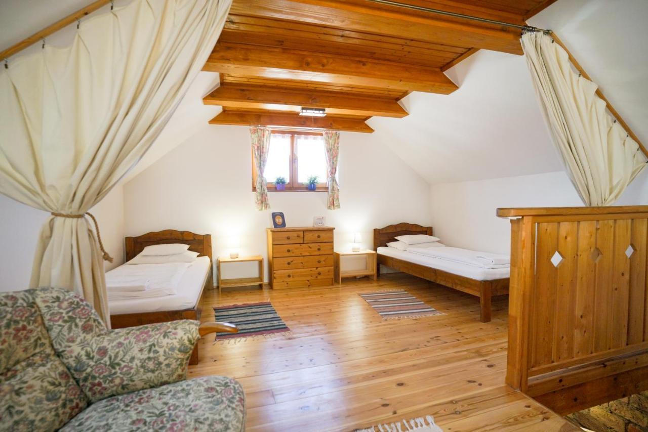 Borhaz Apartman Έγκερ Εξωτερικό φωτογραφία